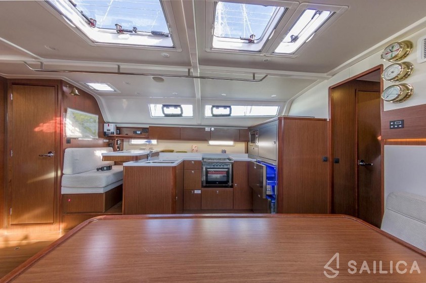 Bavaria 51 Cruiser - Yacht Charter Sailica