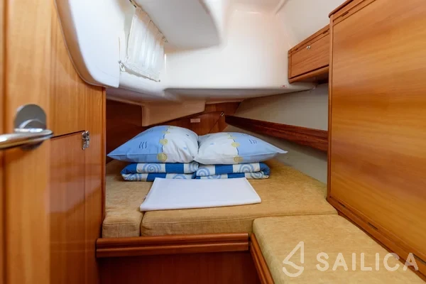 Bavaria 40 Cruiser - Yacht Charter Sailica