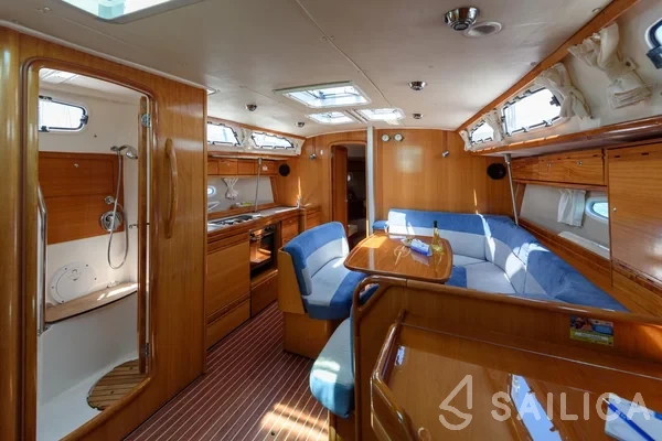 Bavaria 40 Cruiser - Yacht Charter Sailica