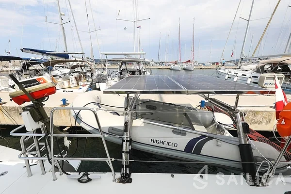 Lagoon 450  Flybridge - Yacht Charter Sailica