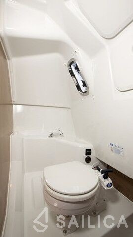 Beneteau Flyer 7.7 - Yacht Charter Sailica