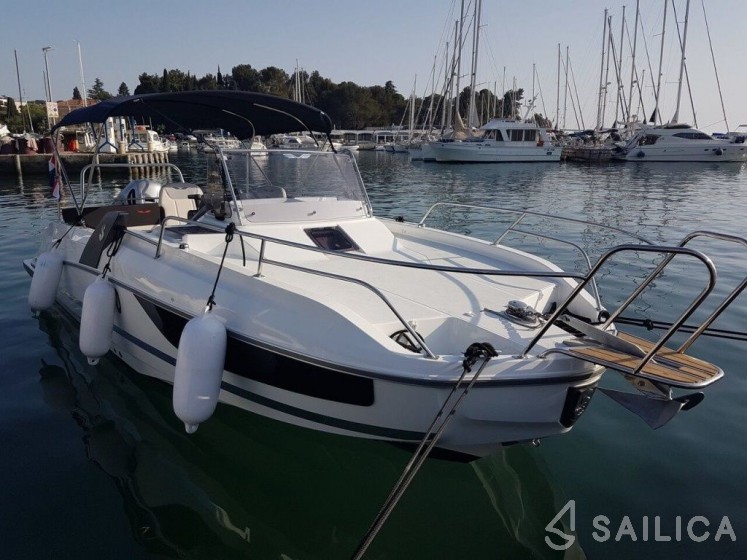 Beneteau Flyer 7.7 - Yacht Charter Sailica