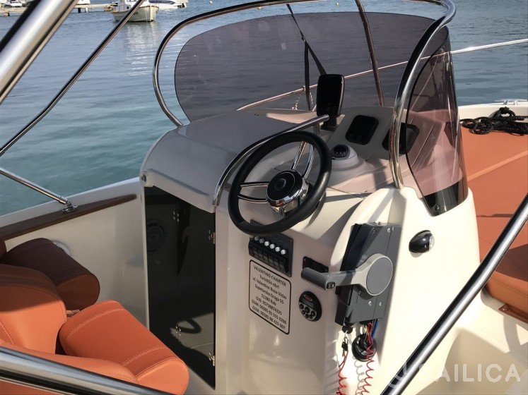 Fisher 20 - Yacht Charter Sailica