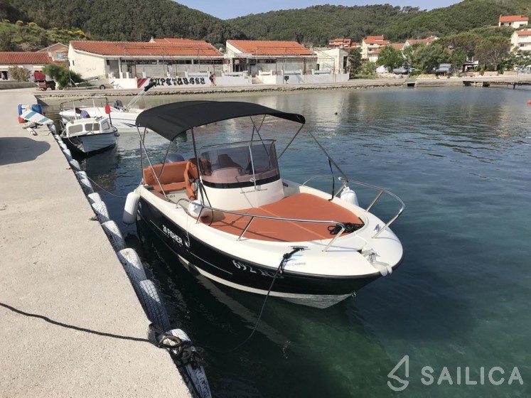 Fisher 20 - Yacht Charter Sailica