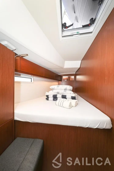 Bavaria Cruiser 46 Style - Yacht Charter Sailica