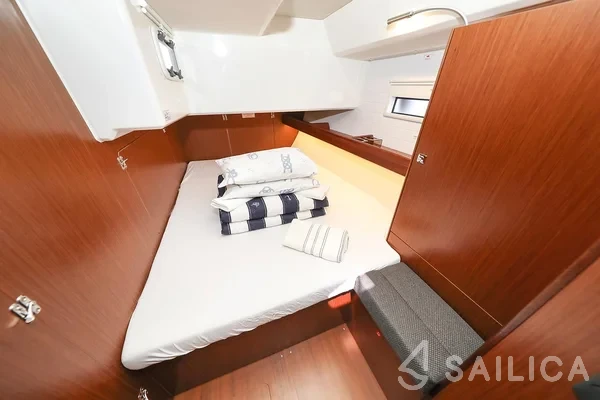 Bavaria Cruiser 46 Style - Yacht Charter Sailica