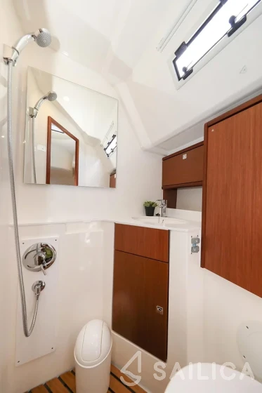 Bavaria Cruiser 46 Style - Yacht Charter Sailica