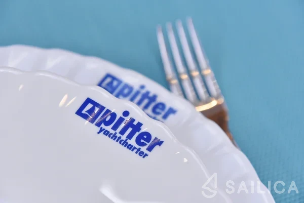 Bavaria 37 Cruiser - Yacht Charter Sailica