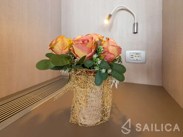 Luxury Motor Yacht - Yacht Charter Sailica
