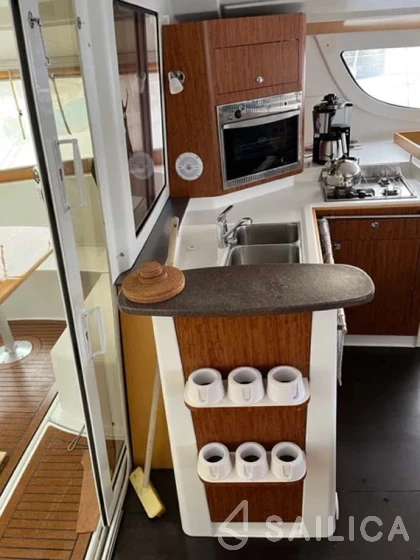 Lipari 41 - Photo #37 Lipari 41 - Yacht Charter Sailica