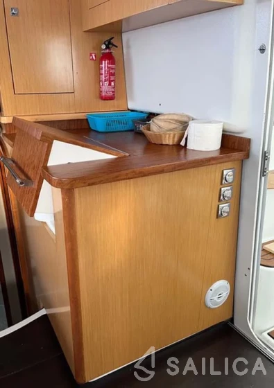 Lipari 41 - Photo #38 Lipari 41 - Yacht Charter Sailica