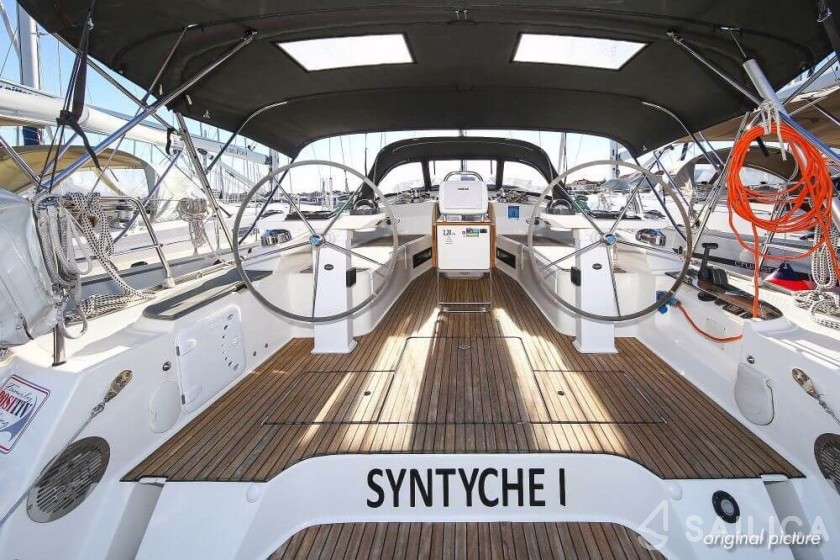 Bavaria Cruiser 45 - 4 cab. - Yacht Charter Sailica