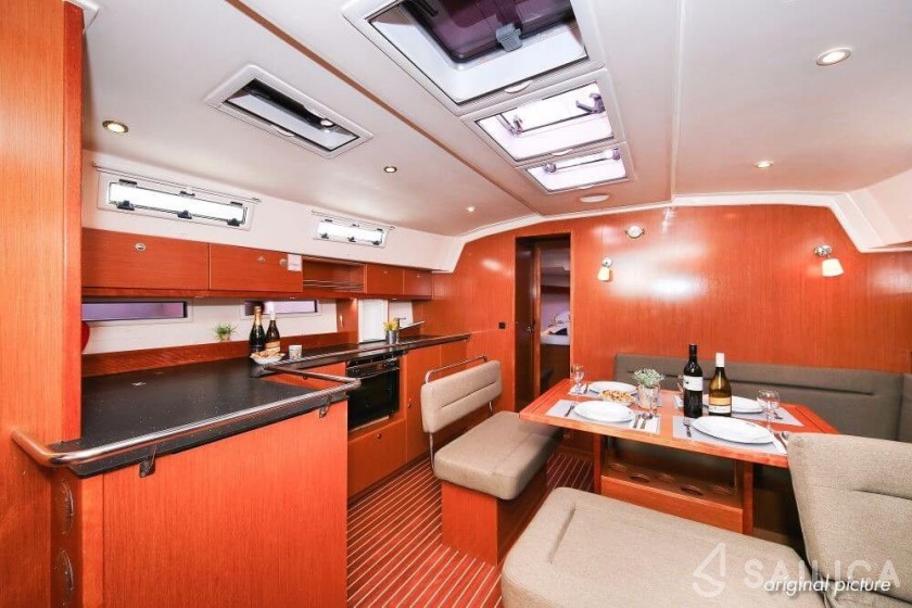 Bavaria Cruiser 45 - 4 cab. - Yacht Charter Sailica