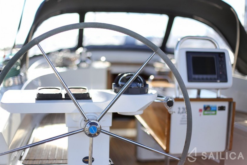 Bavaria Cruiser 45 - 4 cab. - Yacht Charter Sailica