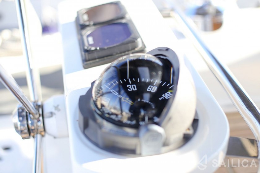 Bavaria Cruiser 45 - 4 cab. - Yacht Charter Sailica