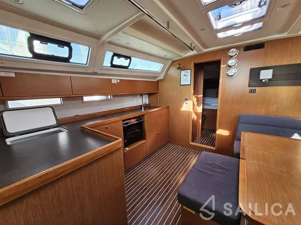 Bavaria 46 Cruiser - Yacht Charter Sailica