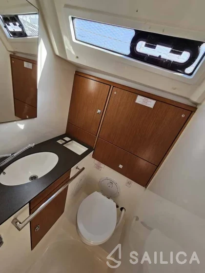 Bavaria 46 Cruiser - Yacht Charter Sailica