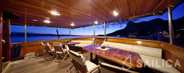 Gulet - Yacht Charter Sailica