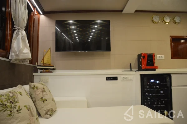 Gulet - Yacht Charter Sailica