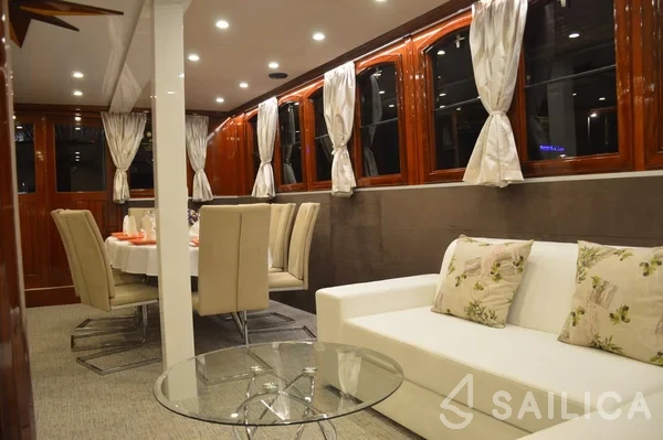 Gulet - Yacht Charter Sailica