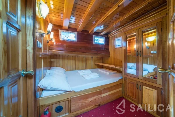 Gulet - Yacht Charter Sailica