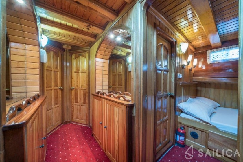 Gulet - Yacht Charter Sailica