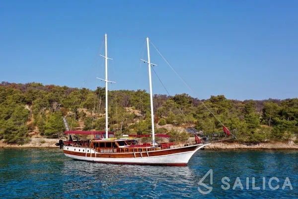 Gulet - Yacht Charter Sailica