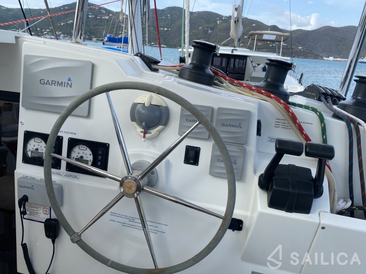 Lucia 40 - Yacht Charter Sailica