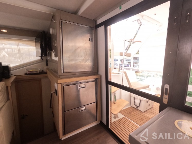 Lucia 40 - Yacht Charter Sailica