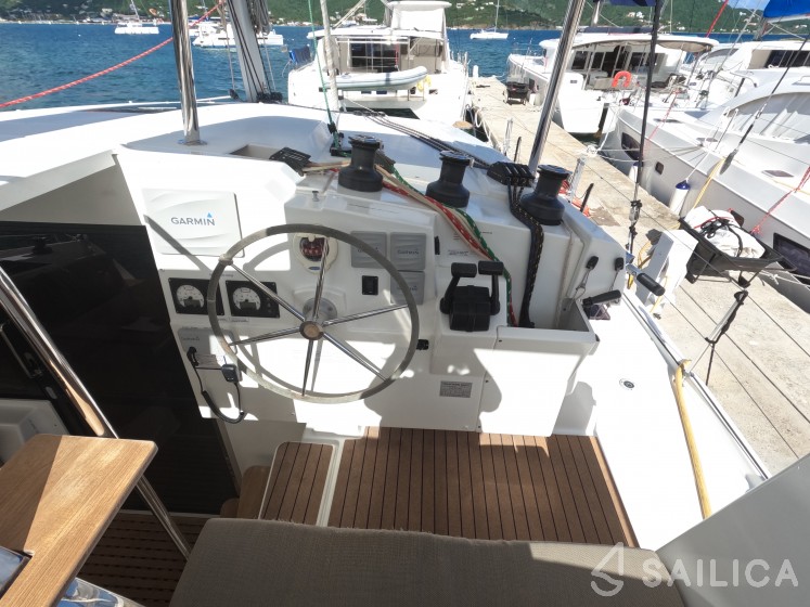 Lucia 40 - Yacht Charter Sailica