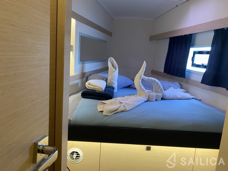 Lucia 40 - Yacht Charter Sailica