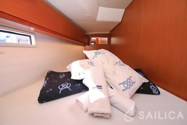 Bavaria 46 Cruiser - Yacht Charter Sailica