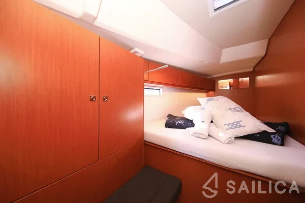 Bavaria 46 Cruiser - Yacht Charter Sailica