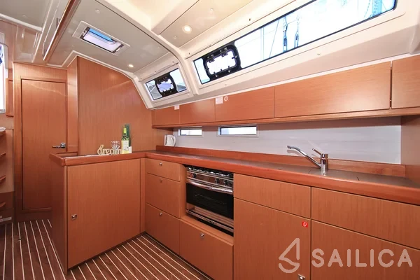 Bavaria 46 Cruiser - Yacht Charter Sailica