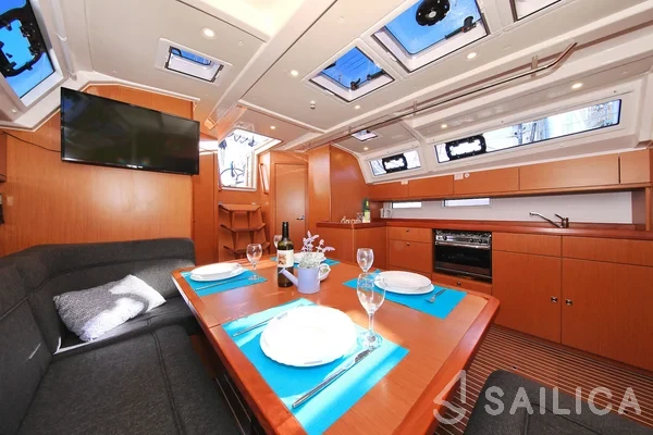 Bavaria 46 Cruiser - Yacht Charter Sailica