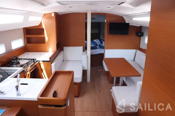 Sun Odyssey 410 - Yacht Charter Sailica