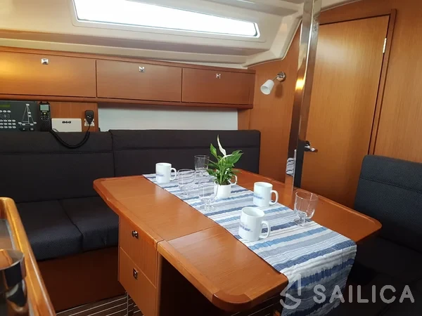 Bavaria 34 Cruiser - Yacht Charter Sailica