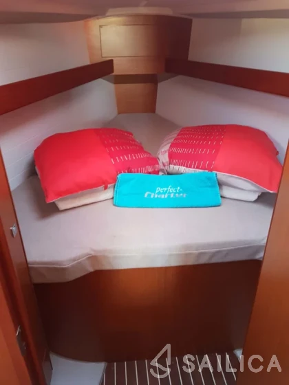 Bavaria 34 Cruiser - Yacht Charter Sailica