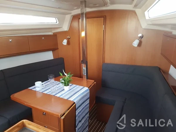 Bavaria 34 Cruiser - Yacht Charter Sailica