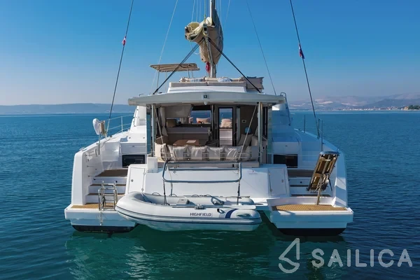 Bali 4.4 - Yacht Charter Sailica