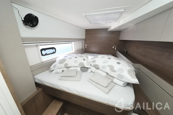 Bali 4.4 - Yacht Charter Sailica