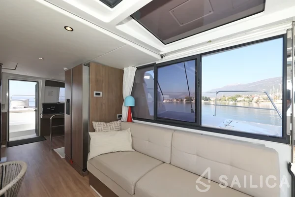 Bali 4.4 - Yacht Charter Sailica