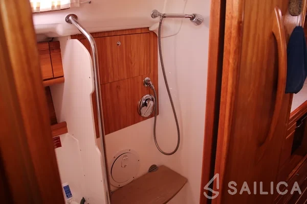 Bavaria 39 Cruiser - Yacht Charter Sailica