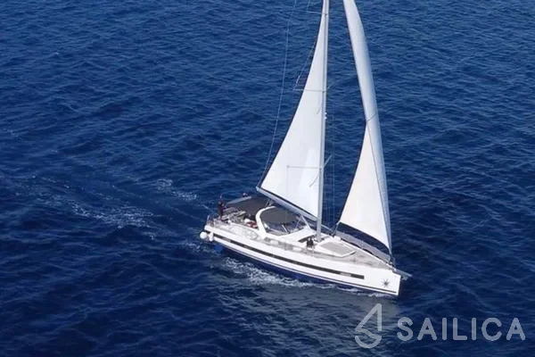 Oceanis 62 - Yacht Charter Sailica