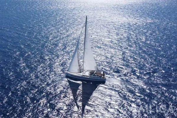 Oceanis 62 - Yacht Charter Sailica