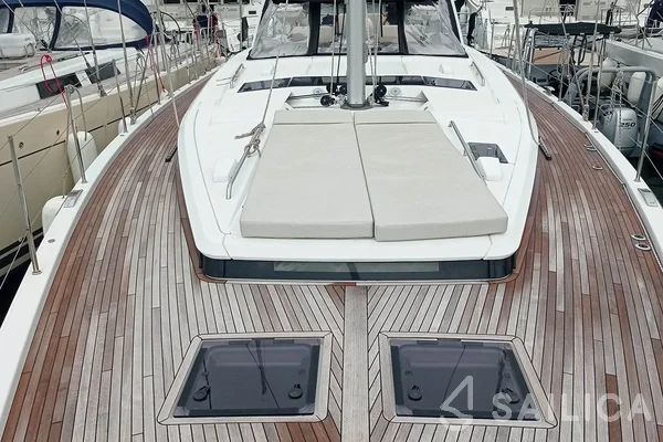 Oceanis 62 - Yacht Charter Sailica