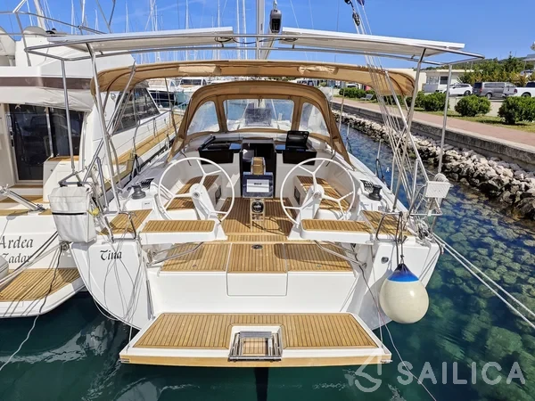 Hanse 418 - Yacht Charter Sailica