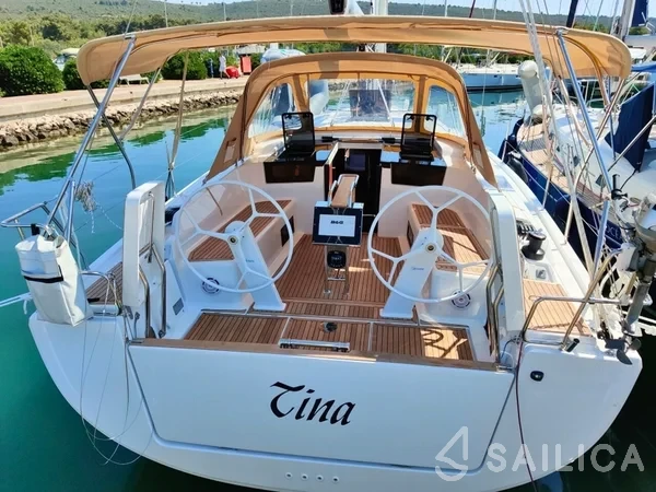 Hanse 418 - Yacht Charter Sailica