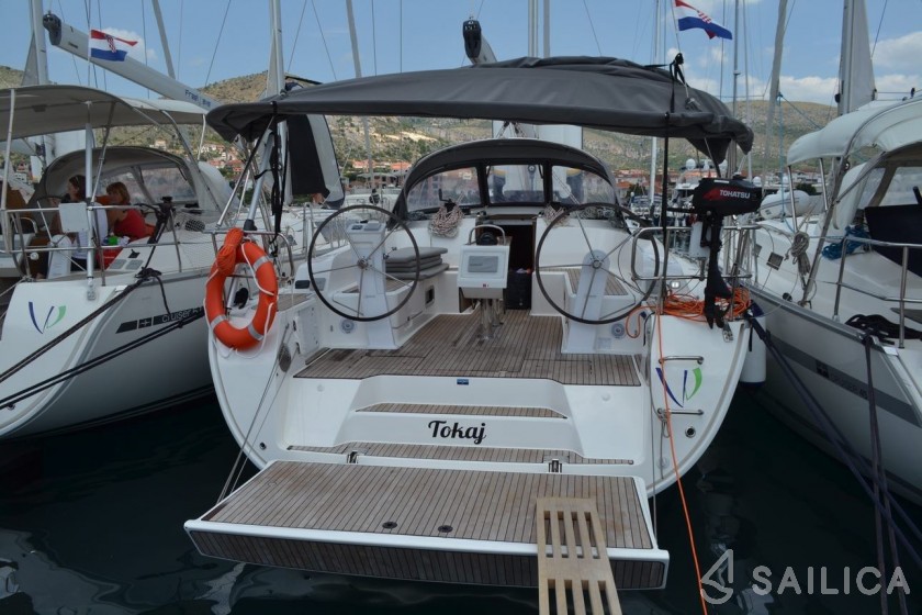 Bavaria 46 Cruiser - Yacht Charter Sailica