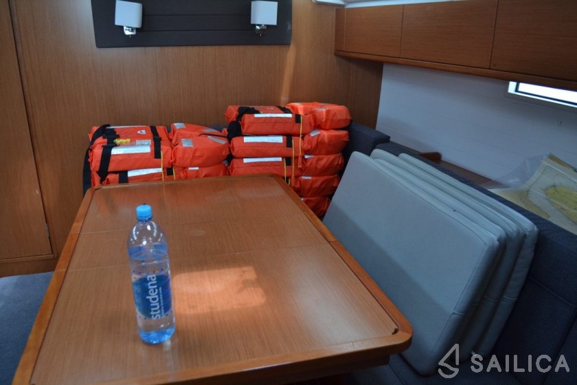 Bavaria 46 Cruiser - Yacht Charter Sailica